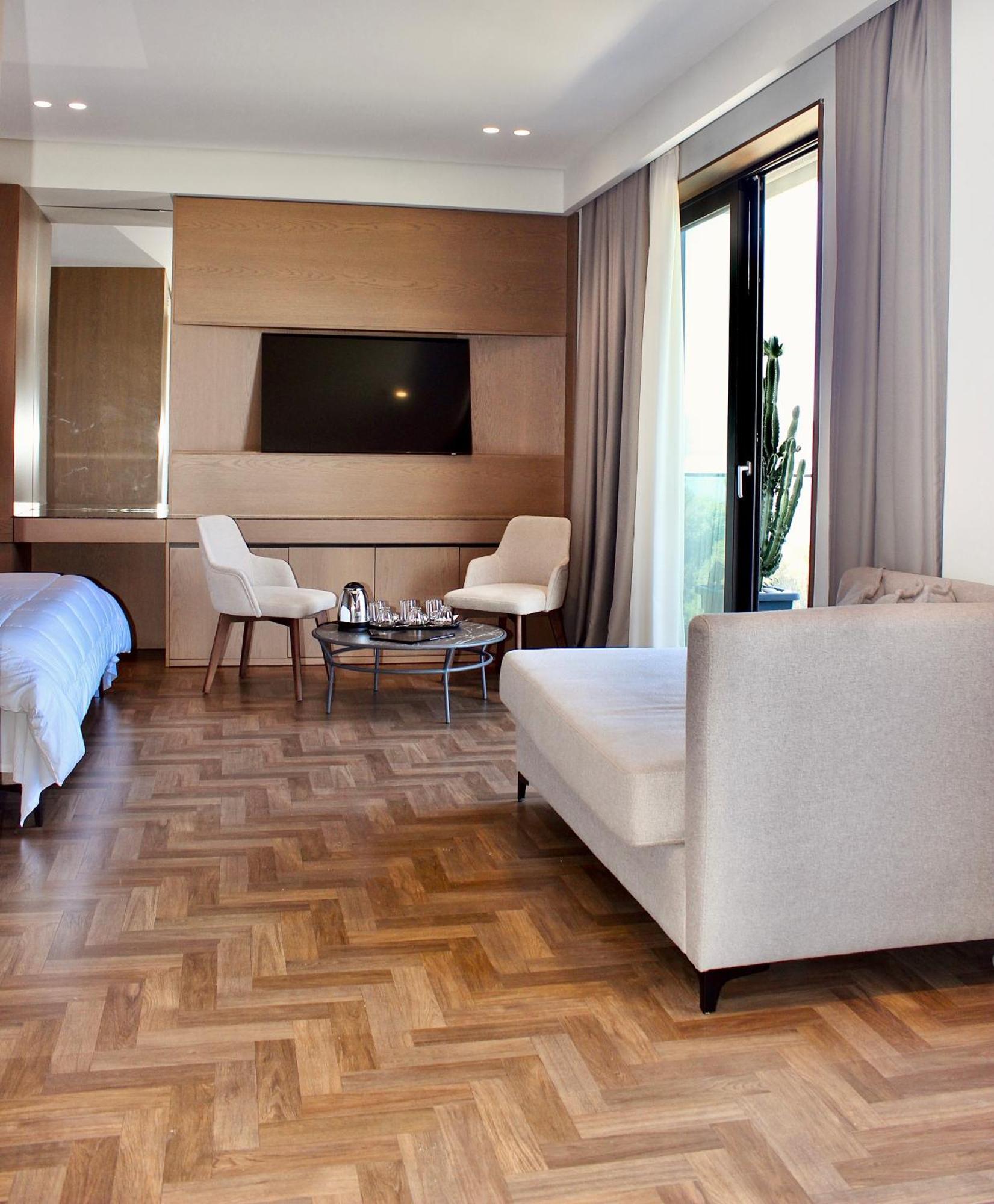 Mazarine Hotel, Vlore, Albania Radhimë 외부 사진