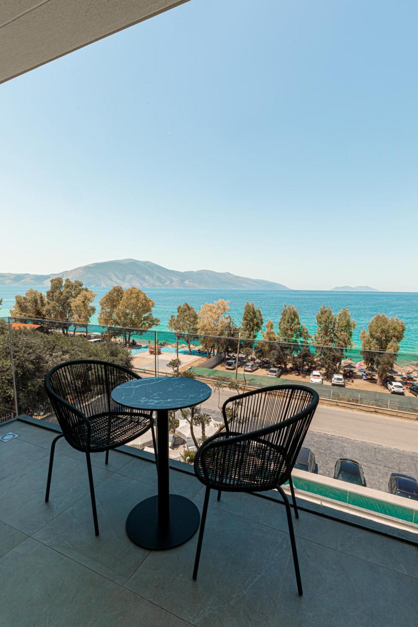 Mazarine Hotel, Vlore, Albania Radhimë 외부 사진